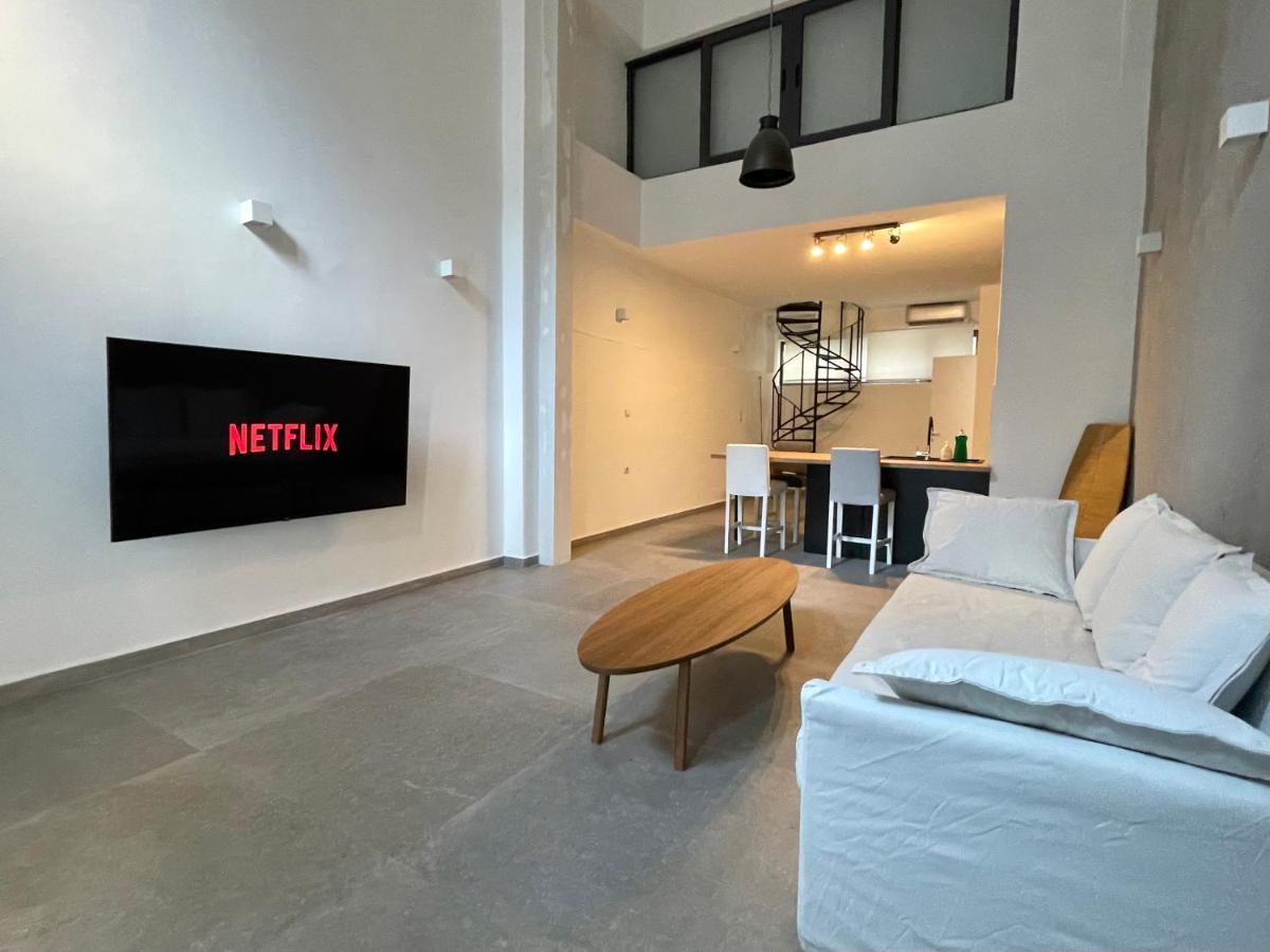 Апартаменты Loft Studio In Pagrati *